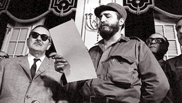 Fidel, en su discurso de asunción del cargo, estableció el rumbo futuro de la nación, sin desconocer los peligros y obstáculos que tendría por delante. Fidel, en su discurso de asunción del cargo, estableció el rumbo futuro de la nación, sin desconocer los peligros y obstáculos que tendría por delante.