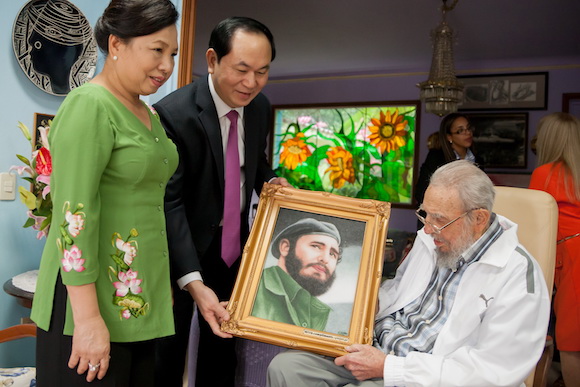 Fidel Castro Ruz y el Presidente de Vietnam,Tran Dai Quang