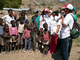 Los médicos cubanos han realizado una profunda pesquisa entre los pobladores de Plateau.