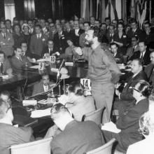 El Comandante en Jefe Fidel Castro, interviene en la Conferencia de los 21, que se celebra en Buenos Aires, Argentina