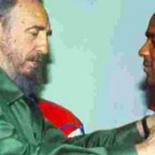 Fidel Castro junto a el pelotero villaclareño Eduardo Paret