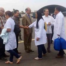 Médicos cubanos arriban a Perú