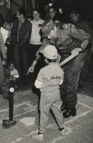 Inauguración del Círculo Infantil Amiguitos de Celia. Municipio Playa, Ciudad de La Habana, 30 de diciembre de 1987. Autor: Juventud Rebelde