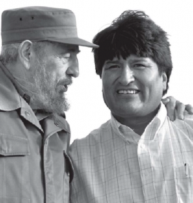 Evo conoció a Fidel en un encuentro por la autodeterminación y la solidaridad entre los pueblos, organizado en 1992 en La Habana. Foto: Libro "Así es Fidel", Luis Báez.