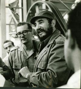 Una profunda amistad, forjada en el calor de la lucha, unió a Armando Hart y a Fidel. Foto: roberto salas Una profunda amistad, forjada en el calor de la lucha, unió a Armando Hart y a Fidel. Foto: roberto salas