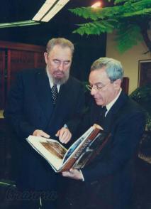 Una relación entrañable tuvo siempre el Historiador de la Ciudad de La Habana, el Doctor Eusebio Leal Spengler con el líder histórico de la Revolución Cubana Fidel Castro Ruz. Foto: Archivo de Granma Una relación entrañable tuvo siempre el Historiador de la Ciudad de La Habana, el Doctor Eusebio Leal Spengler con el líder histórico de la Revolución Cubana Fidel Castro Ruz. Foto: Archivo de Granma