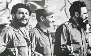 Fidel kämpfte, angesichts des US-Imperialismus, zusammen mit Che und Raúl, für die unerlässliche Einheit Unseres Amerikas Photo: Granma-Archiv