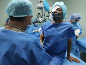Tras casi 17 años de implementado, los especialistas cubanos han realizado más de 205 257 cirugías de cataratas en Venezuela. Tras casi 17 años de implementado, los especialistas cubanos han realizado más de 205 257 cirugías de cataratas en Venezuela.