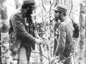 Fidel y Che en la Sierra Maestra donde libraron numerosos combates. Autor: Archivo de JR Fidel y Che en la Sierra Maestra donde libraron numerosos combates. Autor: Archivo de JR