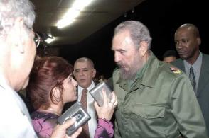 El Primero de Enero de Fidel en Brasil Angélica Paredes, periodista de Radio Rebelde, entrevista a Fidel Castro durante su visita a Brasil en el año 2002 El Primero de Enero de Fidel en Brasil Angélica Paredes, periodista de Radio Rebelde, entrevista a Fidel Castro durante su visita a Brasil en el año 2002