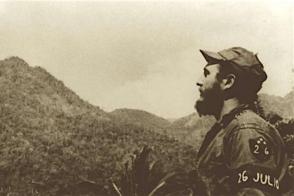 Fidel Castro dirige su mirada a la Sierra Maestra Fidel Castro dirige su mirada a la Sierra Maestra