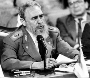 Fidel en la Primera Cumbre Iberoamericana, Guadalajara, México. Foto: Liborio Noval
