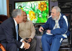 Fidel Castro y el Presidente de Portugal, Marcelo Rebelo
