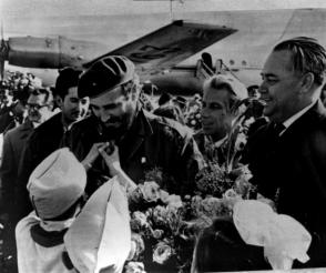 Fidel Castro en el aeropuerto de Krasnoyarsk