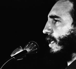 Fidel Castro y la UJC
