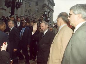 Participa en el funeral de Pierre Elliot Trudeau